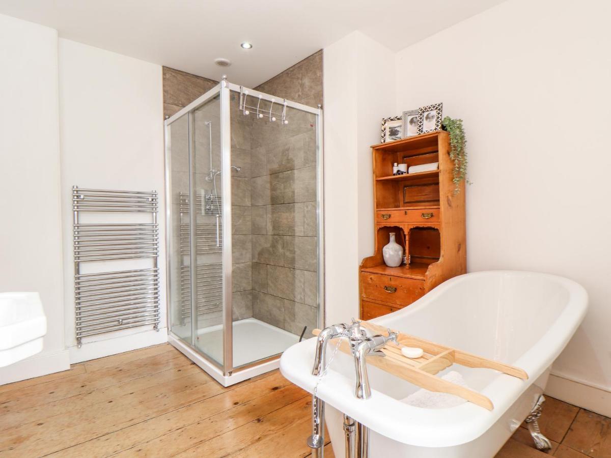 The Water House Villa Falmouth Exterior photo